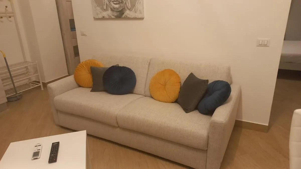 Insolita Holiday Home - Termini Apartment Roma