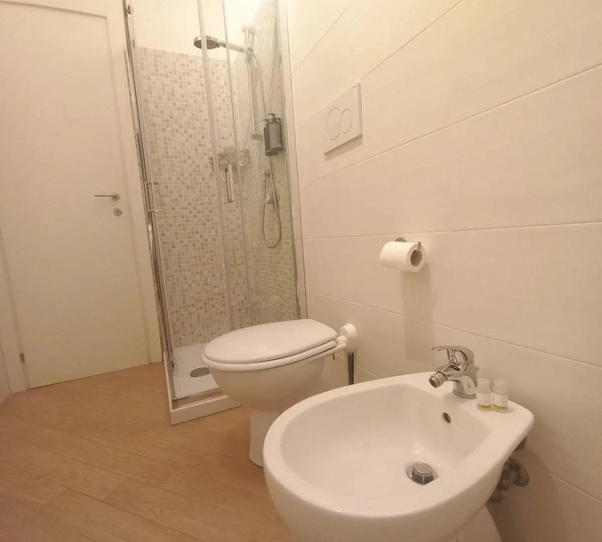 Insolita Holiday Home - Termini Apartment Roma 0*,  İtalya